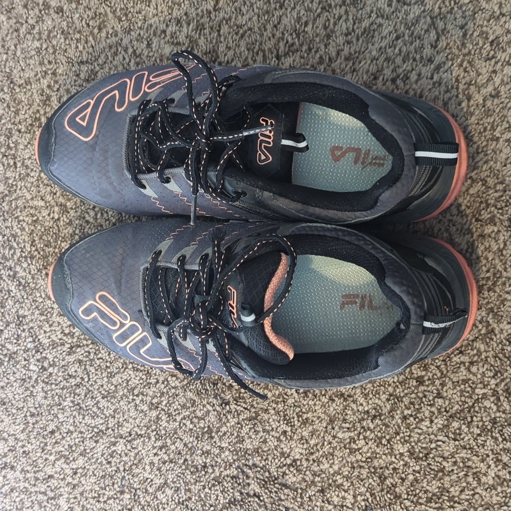 Women's Fila Athletic Shoes Size 11